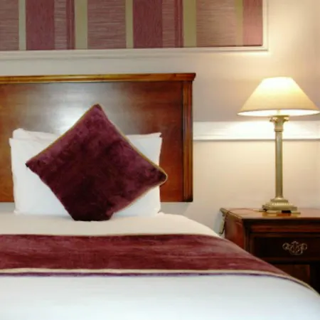Hotel Court 3*