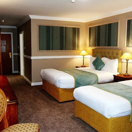 Court Hotel