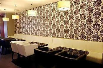 Hotel Court